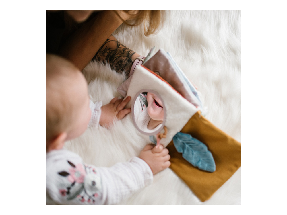 BabyOno Nature Sensory book, Κρεμαστό Πάνινο Βιβλίο με στοιχεία ανακάλυψης 1τμχ